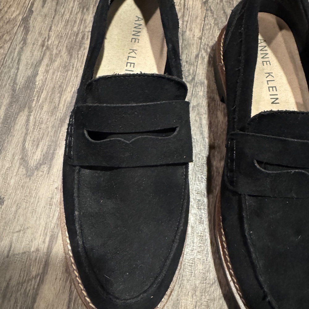 Anne Klein women's Penny Loafers Sz 7.5 - Picture 2 of 6